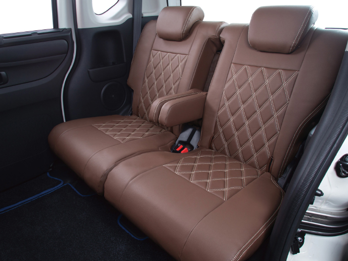 車のシートカバーとフロアマットならclazzio クラッツィオ スタイリッシュシリーズ クラッツィオ ダイヤ 車のシートカバーとフロアマットならclazzio クラッツィオ スタイリッシュシリーズ クラッツィオ ダイヤ